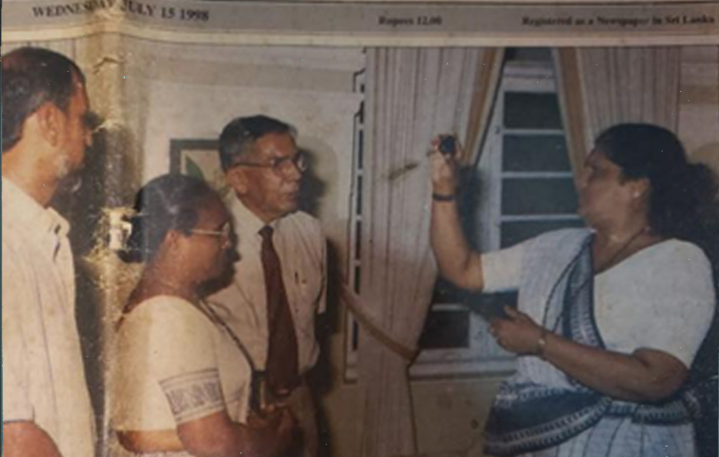Former President Honorable Madam Chandrika Bandaranayaka holding the Pride of Sri Lanka (856 Ct Saphire)